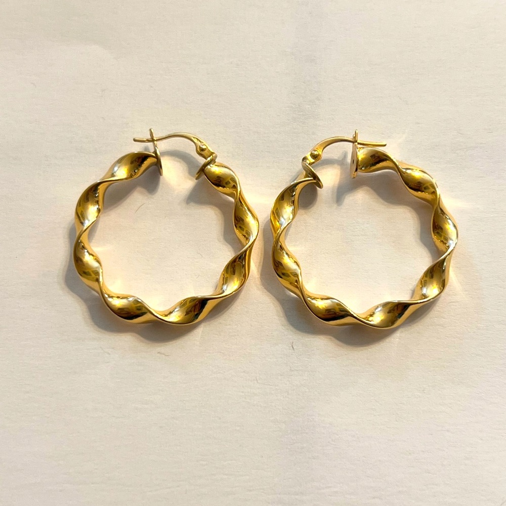 18k solid yellow gold hoop earrings